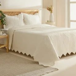 Karaca Bettüberwürfe Set-Camille Bettüberwurf-Set 230x240 Cm + 2 (50x70 Cm) Ecru