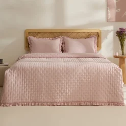 Karaca Bettüberwürfe Set-Fiona Bettüberwurf Set Puderrosa 230x240cm + 2(50x70) cm Puder Rosa