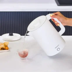 Karaca Wasserkocher-Homend Heatrow Cooltouch Wasserkocher 1,7L – Doppelwand, Leiser Betrieb, Cool-Touch-Gehäuse, Edelstahl, 2200W Schnellkochfunktion, Dreifachschutz, Weiß