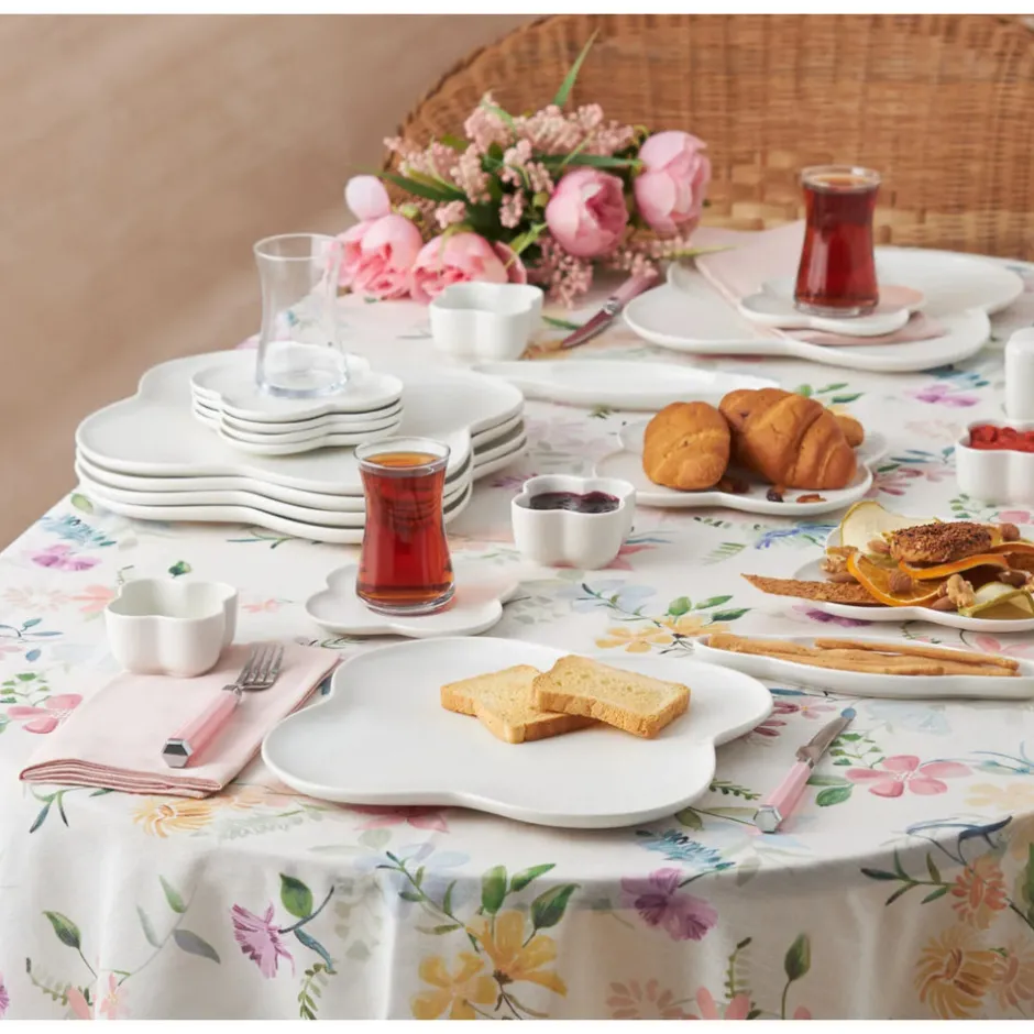 Karaca Frühstücksset Für 6 Personen-Clover Porzellan 6 Personen Frühstücksset und Servierschalen, 28 Teilig Weıß01
