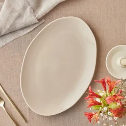 Karaca Servierplatte-Cupid Servierplatte 36 cm Beıge Weıß