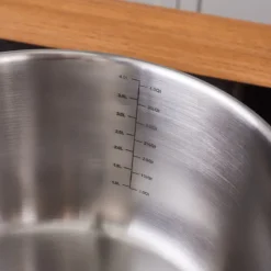 Karaca Stahltopf-Elite Edelstahl-Induktions-Kochtopf mit Deckel, 22 cm, Silber