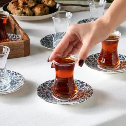 Karaca Teegläser Sets-Emirgan 12-teiliges Türkisches Teeset aus Bone China für 6 Personen, 130 ml, Mehrfarbig