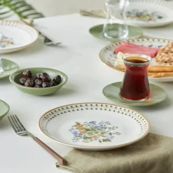 Karaca Frühstücksset Für 6 Personen-Foliage 25 Teile für 6 Personen Porzellan Frühstück/Service Set Multıfarben