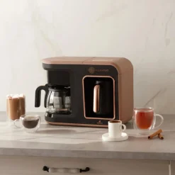 Karaca Türkischer Kaffeekocher|Kaffeemaschinen-Hatır Plus Mod 5 in 1 Essential Kaffeemaschine Rosie Braun, 1385W Rosa Braun