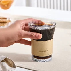 Karaca Mugs & Kaffeebecher|Wasserglas-Leder Cool Touch Latte Glas 210 Ml Gold