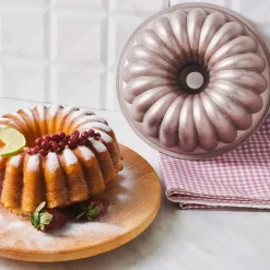 Karaca Kuchenform-Lina Geschnittene Gießen Kuchenform 25,5 cm Rosegold
