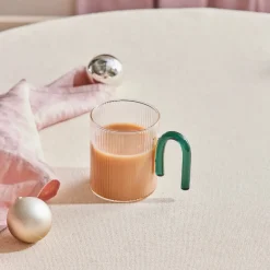 Karaca Mugs & Kaffeebecher-Miracle Tasse, Grüner Henkel Grün01