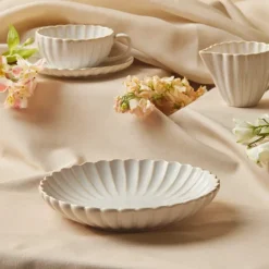 Karaca Pastateller-New Daisy Pasta-Schale aus Steinzeug mit Reaktivglasur, 22,5 cm, Weiß Beyaz