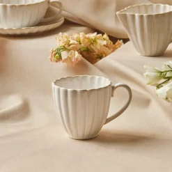 Karaca Mugs & Kaffeebecher-New Daisy Steinzeugbecher mit Reaktivglasur, 230 ml, Weiß Beyaz