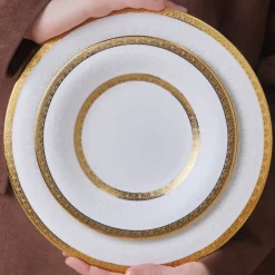 Karaca Tafelservice Für 12 Personen-Royal Bone China Victoria 55-teiliges Tafelservice für 12 Personen, Gold