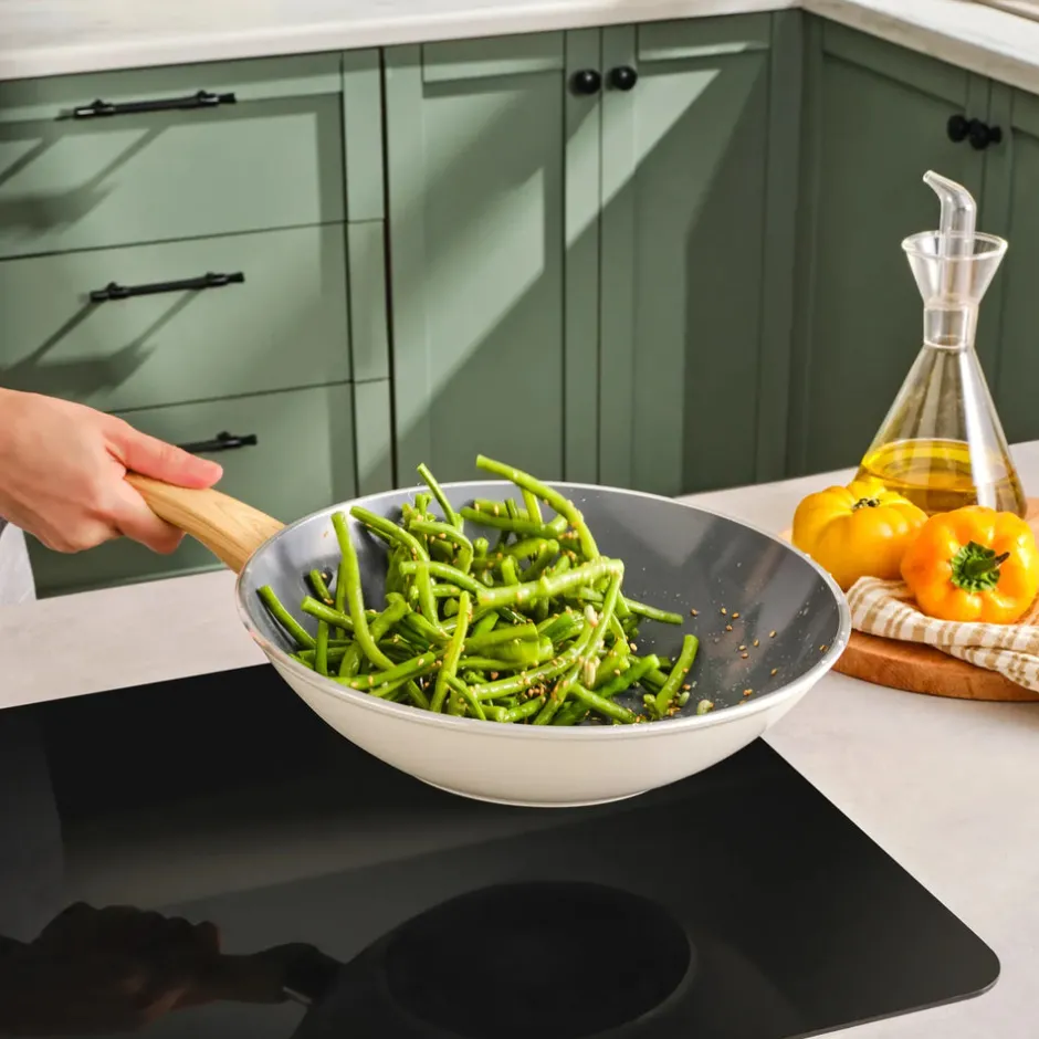 Karaca Wokpfanne|Keramikpfanne-Swiss Crystal 28 Cm Induktion Wok-Pfanne, Creme Creme01