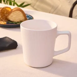 Karaca Mugs & Kaffeebecher-Vini Tasse, Weiß, 520 ml Weıß01