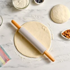 Karaca Backhelfer-x Refika Gadgets Silikon-Teigrolle mit Holzgriff Grau02