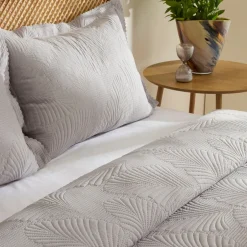 Karaca Bettüberwürfe Set-Leaf Bettüberwurf-Set 230x240 Cm + 2 (50x70 Cm) Grau